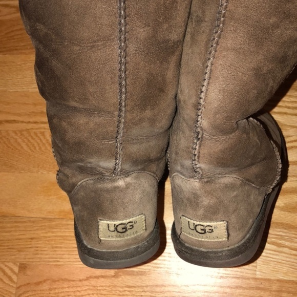 UGG Shoes - UGG boots size 5